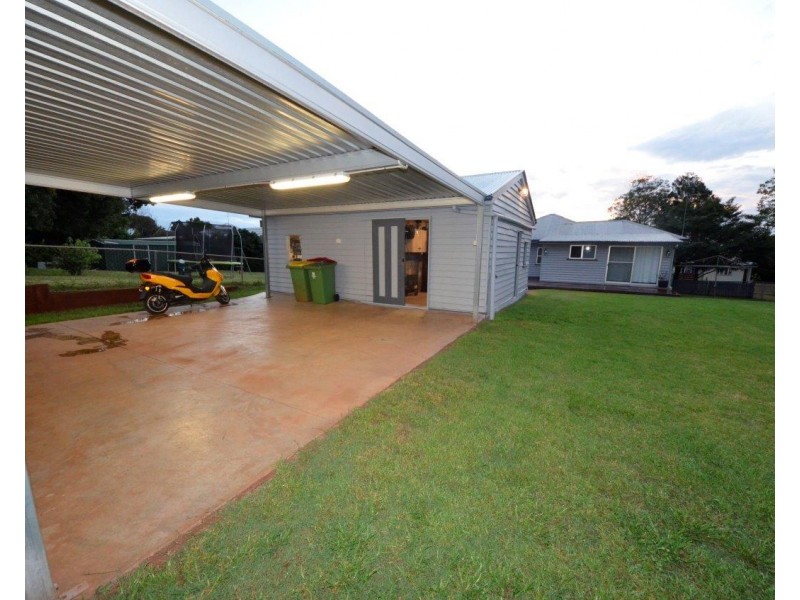 28 Wonga Street,, North Toowoomba QLD 4350