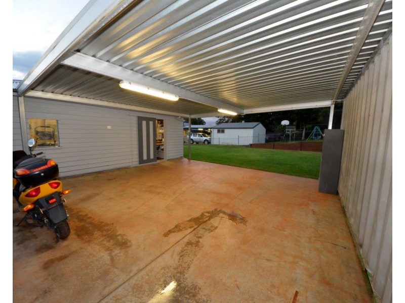 28 Wonga Street,, North Toowoomba QLD 4350