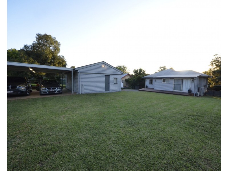 28 Wonga Street,, North Toowoomba QLD 4350