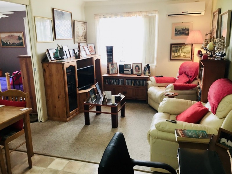 Unit 8 9 Lindsay St, Bundamba QLD 4304