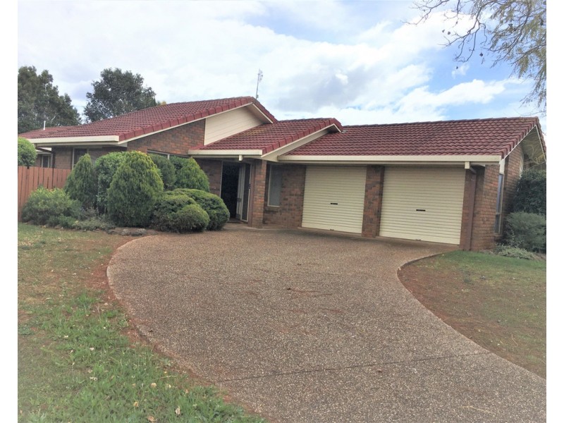 3 Suzanne Court, Kearneys Spring QLD 4350