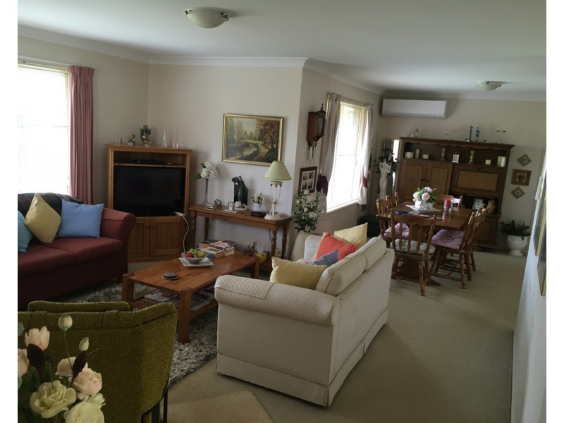 3 Suzanne Court, Kearneys Spring QLD 4350