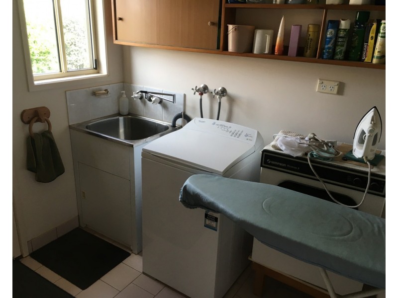 3 Suzanne Court, Kearneys Spring QLD 4350