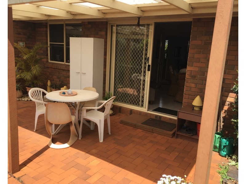 3 Suzanne Court, Kearneys Spring QLD 4350