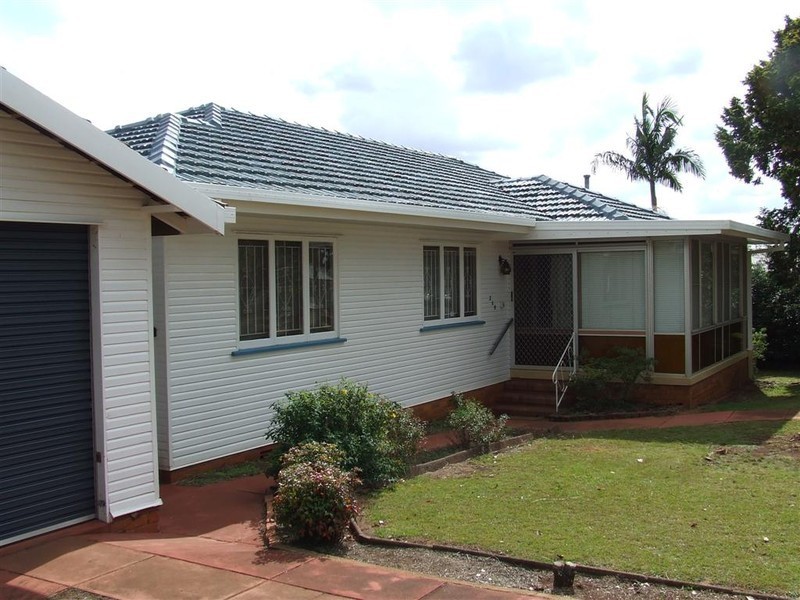 Centenary Heights QLD 4350