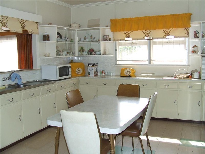 Centenary Heights QLD 4350