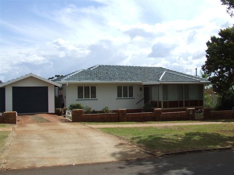 Centenary Heights QLD 4350