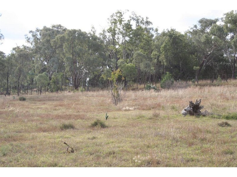 248 E Drews Rd, Westbrook QLD 4350