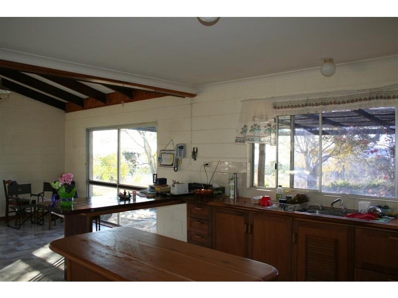 400 Savages road, Hodgson Vale QLD 4352