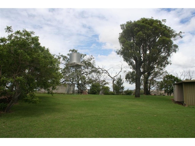 400 Savages road, Hodgson Vale QLD 4352