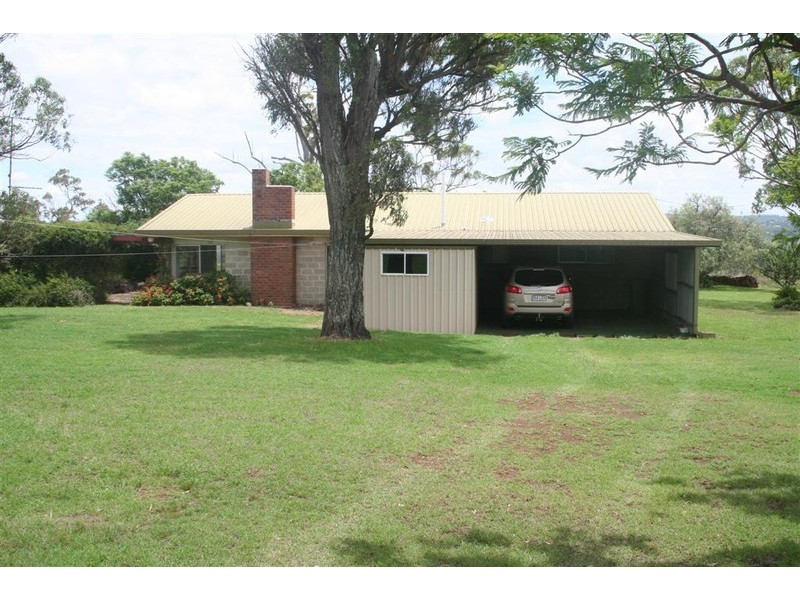 400 Savages road, Hodgson Vale QLD 4352