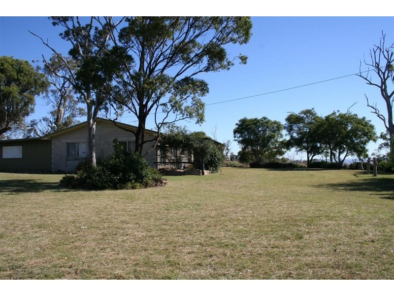 400 Savages road, Hodgson Vale QLD 4352