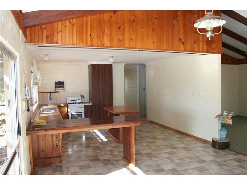 400 Savages road, Hodgson Vale QLD 4352
