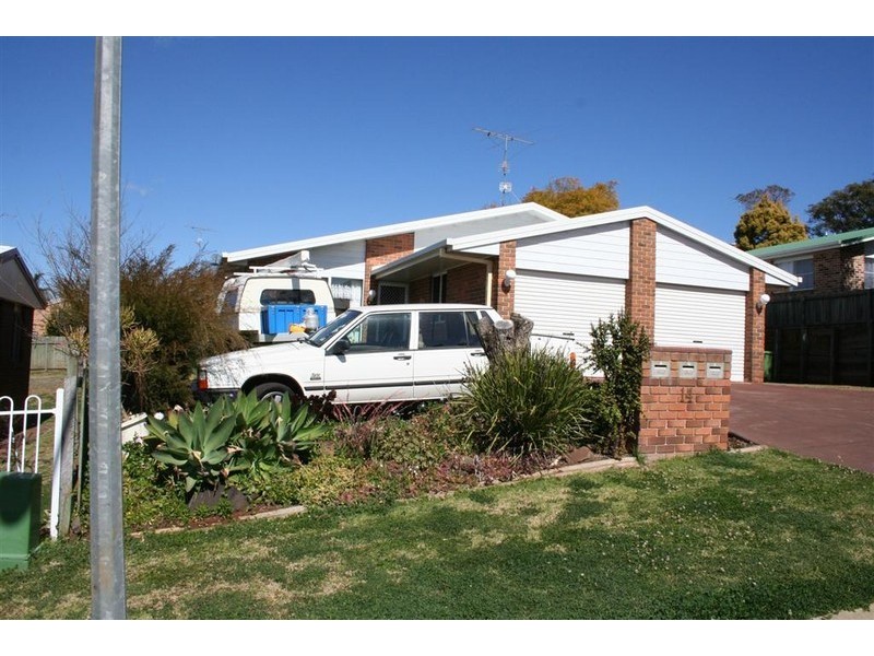 1/14 Horrocks, Kearneys Spring QLD 4350