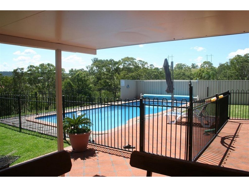 8 Echidna Cres, Hodgson Vale QLD 4352