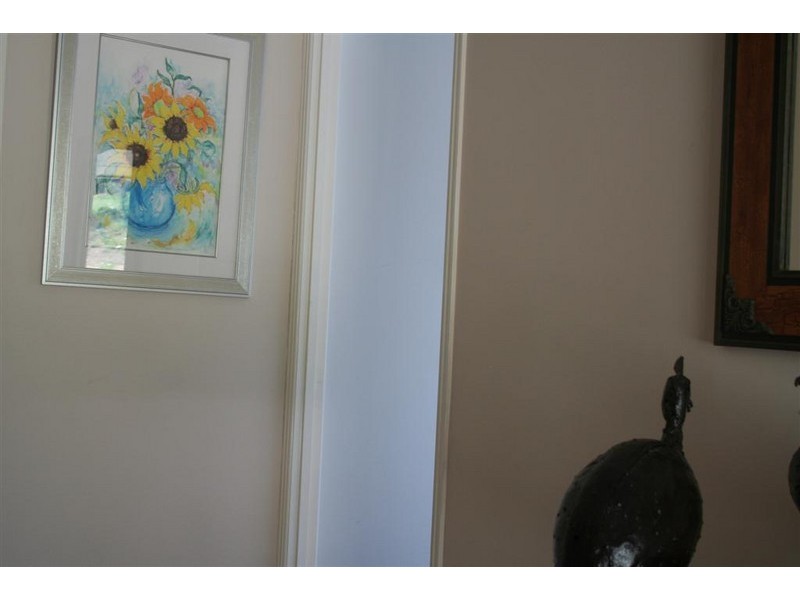 8 Echidna Cres, Hodgson Vale QLD 4352