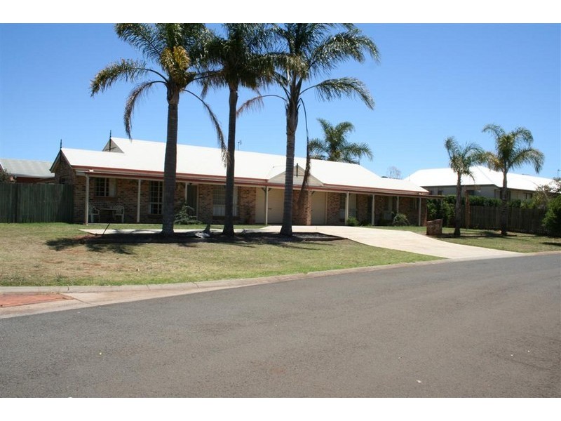 Unit 1 Gabrielle Street, Kearneys Spring QLD 4350
