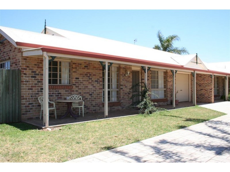Unit 1 Gabrielle Street, Kearneys Spring QLD 4350