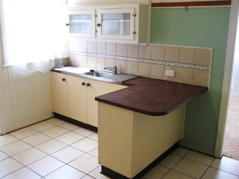 9 Derwak, Harristown QLD 4350