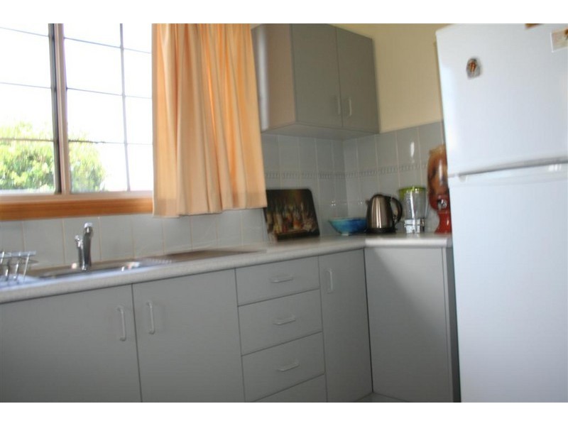 Unit 1 Gabrielle Street, Kearneys Spring QLD 4350