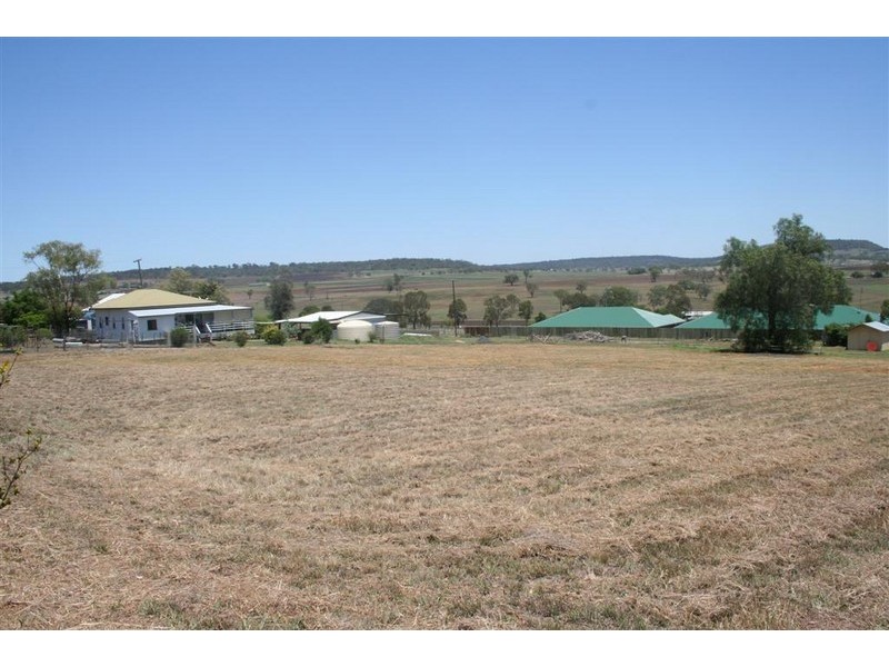 5 Hirst, Greenmount QLD 4359