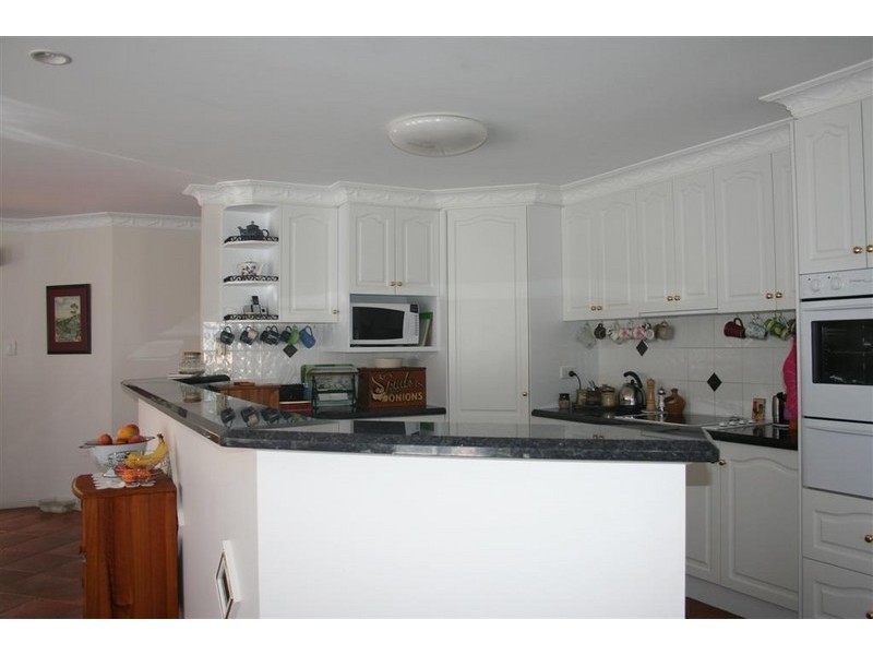 12 Snapdragon Street, Middle Ridge QLD 4350