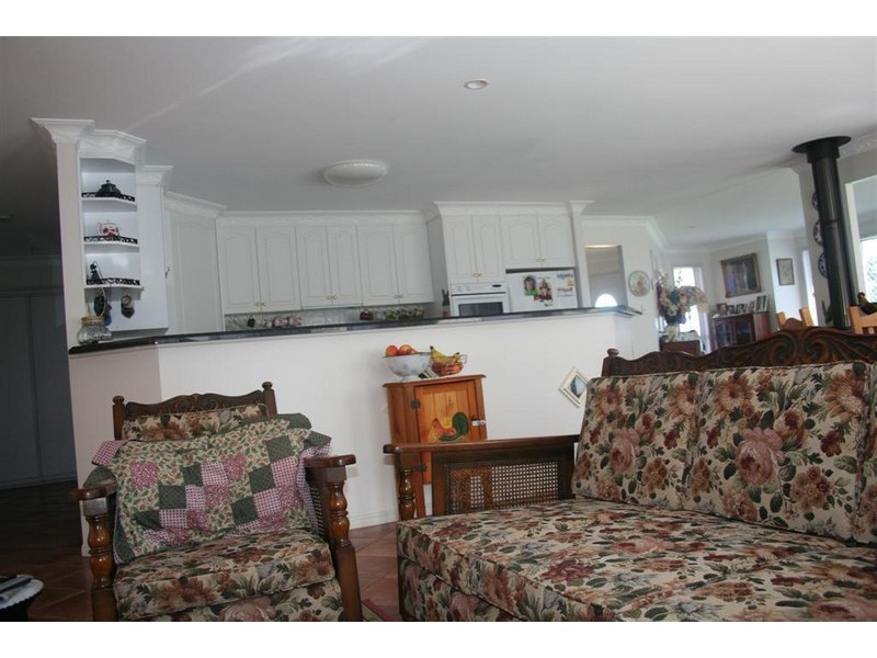 12 Snapdragon Street, Middle Ridge QLD 4350