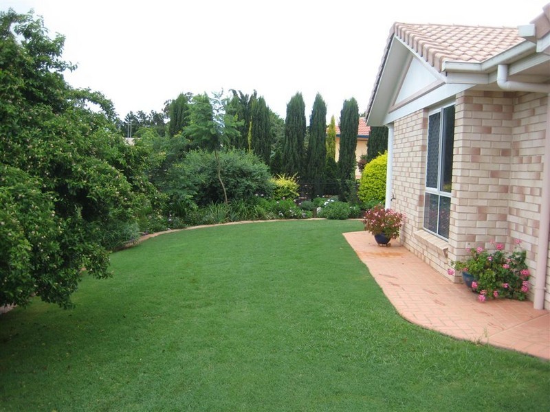 12 Snapdragon Street, Middle Ridge QLD 4350