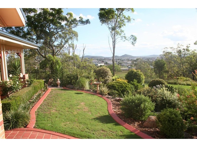 32 McDougall Street, Wilsonton Heights QLD 4350