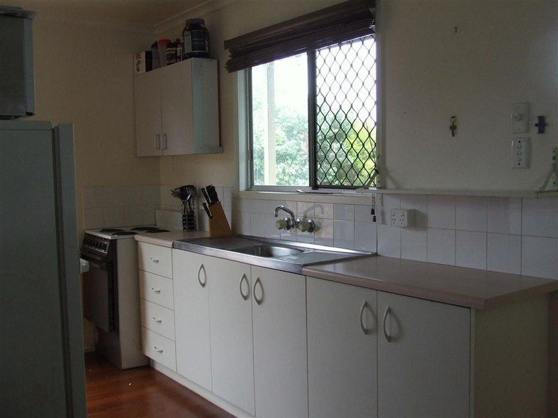 Centenary Heights QLD 4350