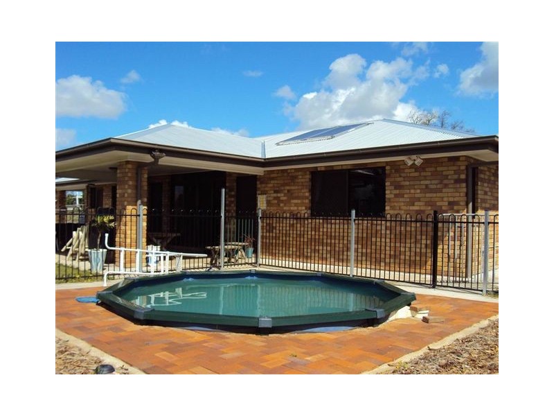 11 Academy Court, Glenvale QLD 4350