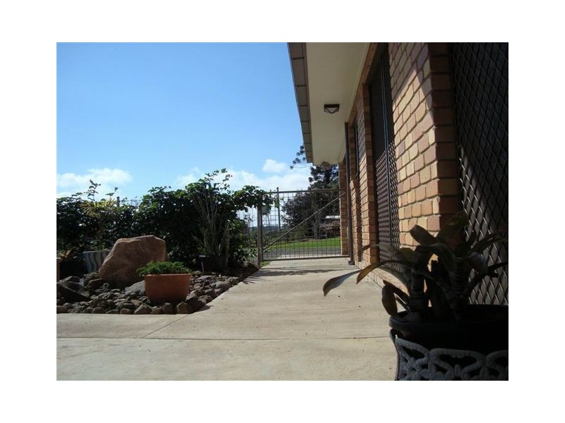 11 Academy Court, Glenvale QLD 4350