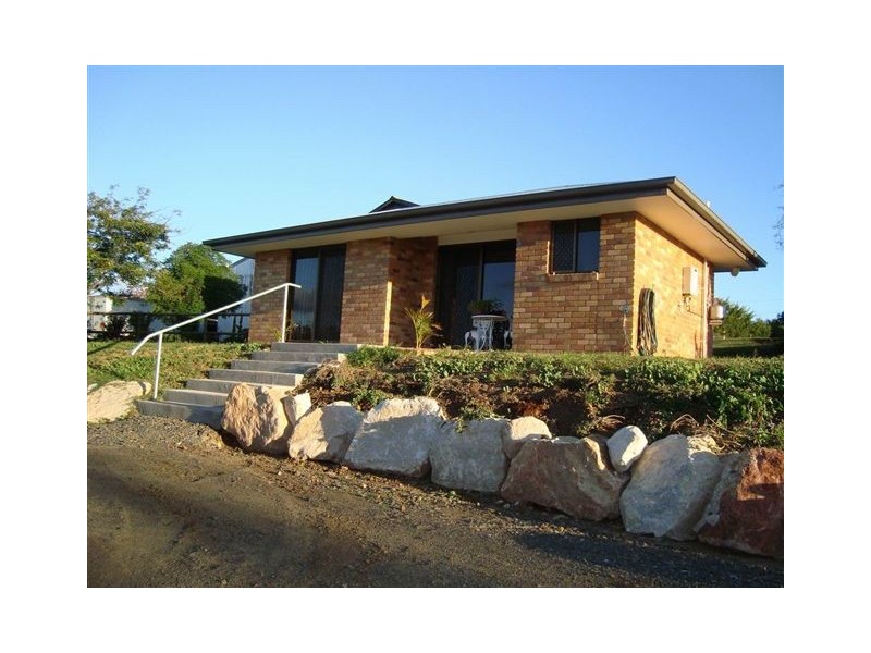 11 Academy Court, Glenvale QLD 4350