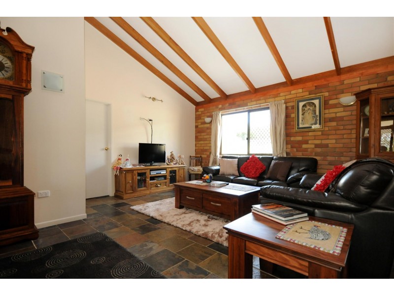 11 Academy Court, Glenvale QLD 4350