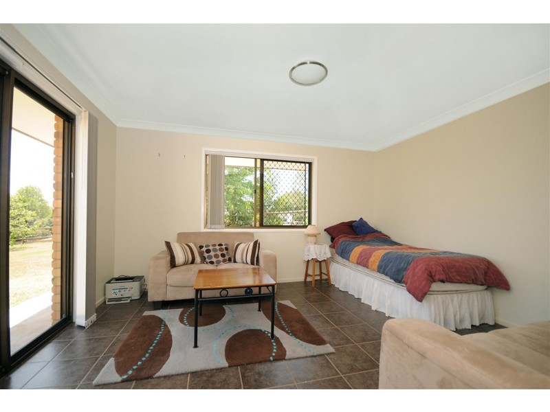 11 Academy Court, Glenvale QLD 4350