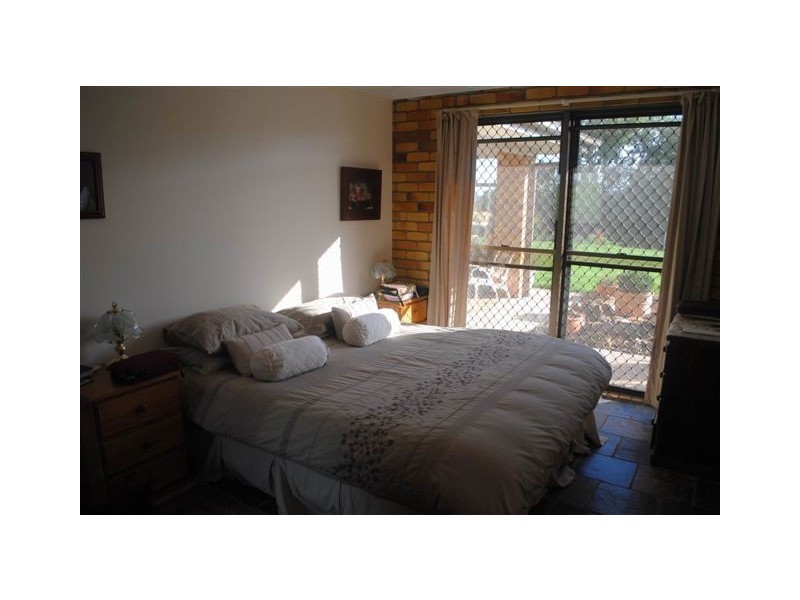 11 Academy Court, Glenvale QLD 4350