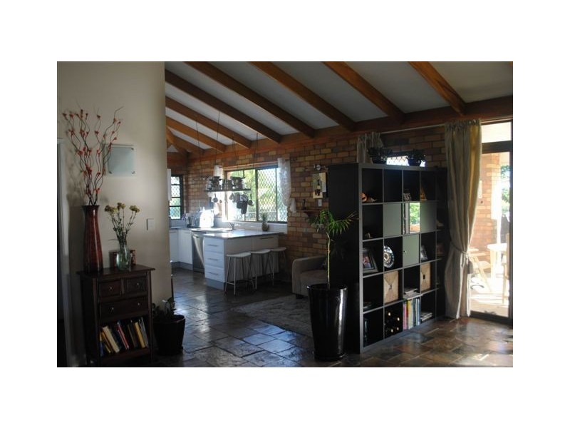 11 Academy Court, Glenvale QLD 4350