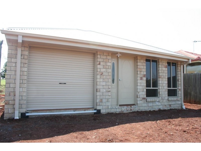 10 Flynn, North Toowoomba QLD 4350