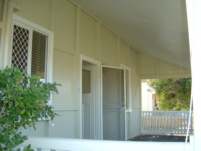 82 Edward Street, Dalby QLD 4405