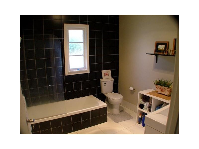 Centenary Heights QLD 4350