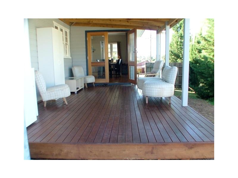 Centenary Heights QLD 4350