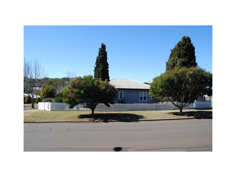 Centenary Heights QLD 4350