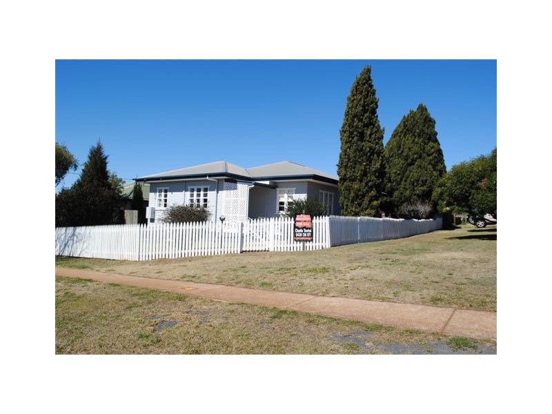 Centenary Heights QLD 4350