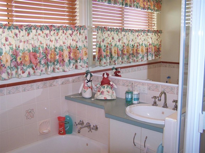 5 Bouganvillea, Middle Ridge QLD 4350