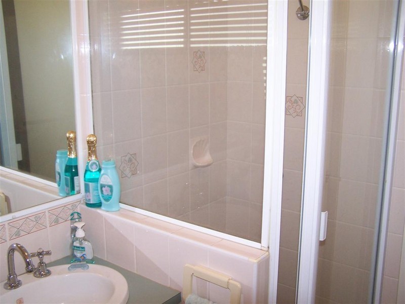 5 Bouganvillea, Middle Ridge QLD 4350