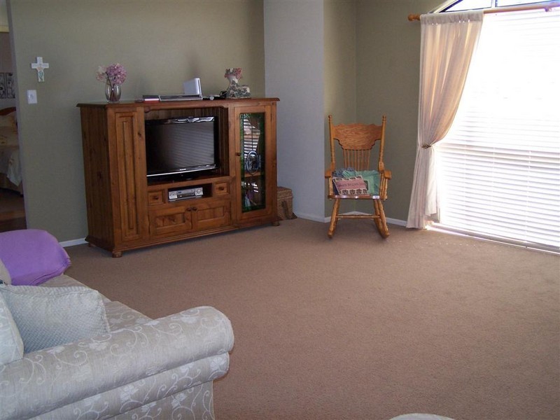 5 Bouganvillea, Middle Ridge QLD 4350