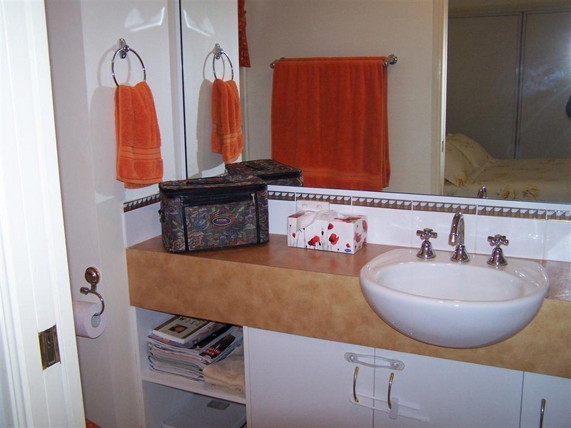 5 Bouganvillea, Middle Ridge QLD 4350