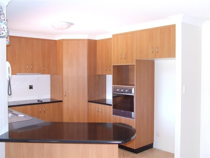 9 Chelwyn, Middle Ridge QLD 4350