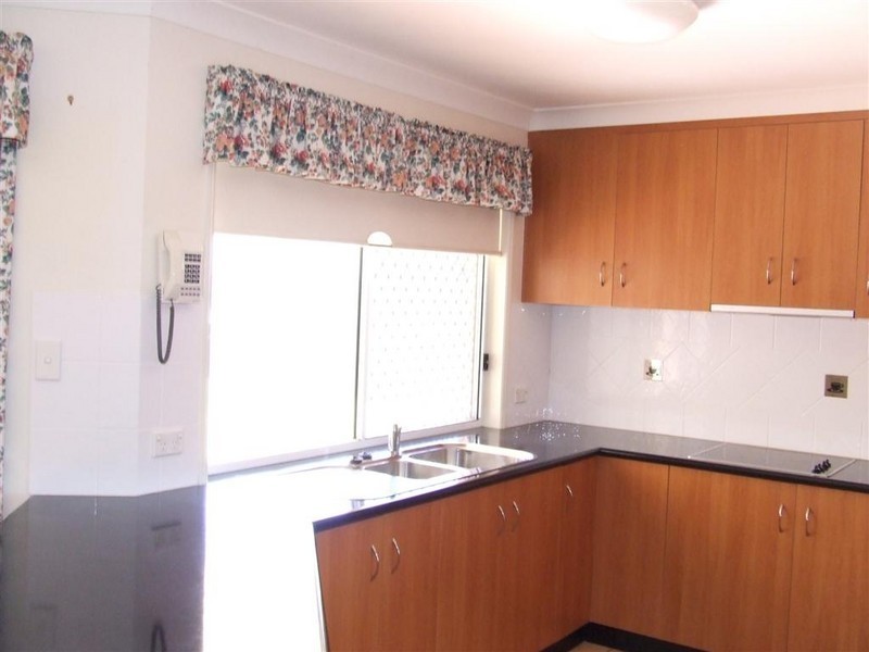 9 Chelwyn, Middle Ridge QLD 4350