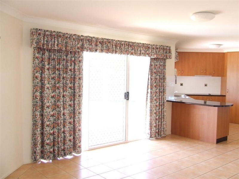 9 Chelwyn, Middle Ridge QLD 4350